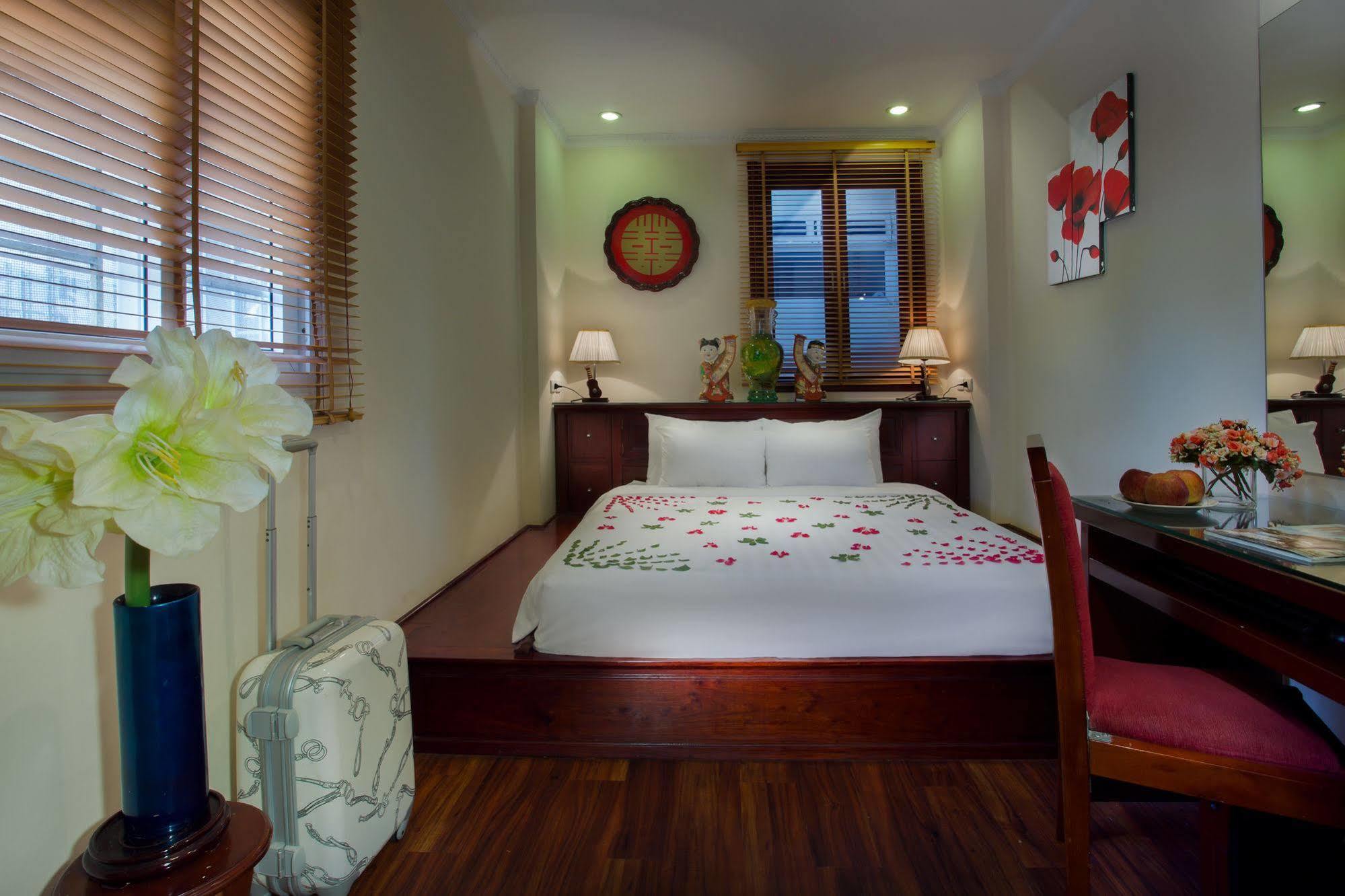 Luminous Viet Hotel Ханой Экстерьер фото